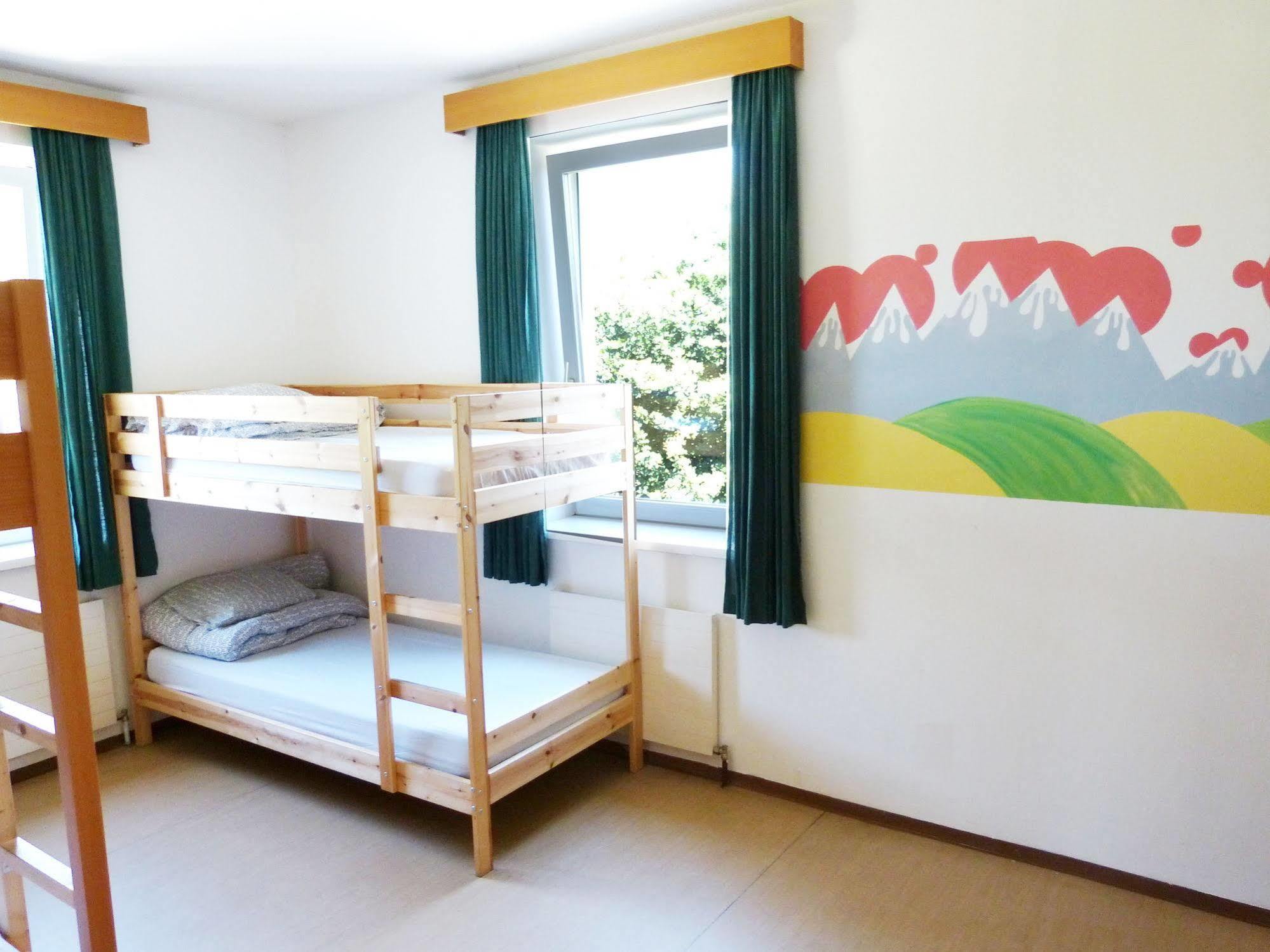 Hostel Marmota Инсбрук Екстериор снимка