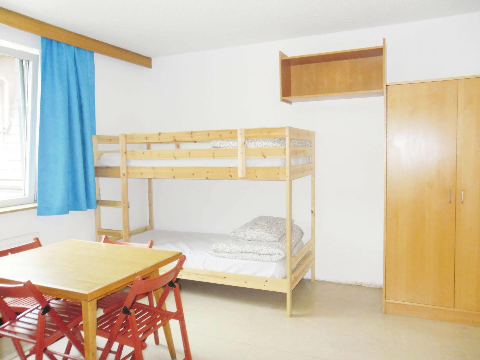 Hostel Marmota Инсбрук Екстериор снимка