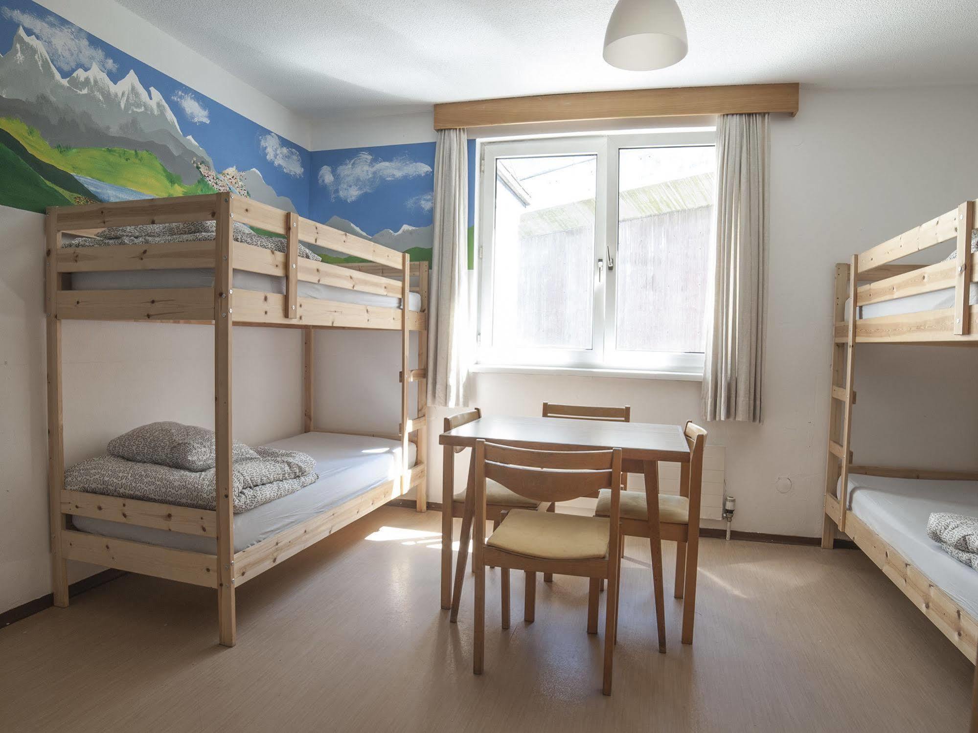 Hostel Marmota Инсбрук Екстериор снимка